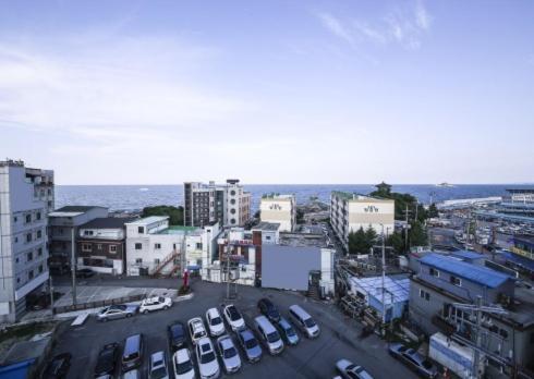 Lighthouse Beach Motel 束草市 外观 照片
