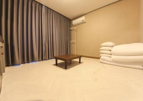 Lighthouse Beach Motel 束草市 外观 照片